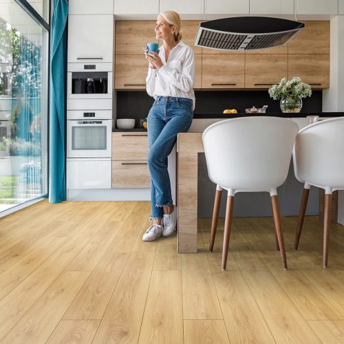 Nedvességálló laminált padló Atl. Caramel Pistachio tölgy K627 8mm/32/V4 (új kl)