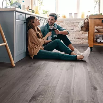   Vízálló laminált padló ORCA Tornádó tölgy K395 8mm/33/V4