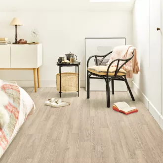   Tekercses vinyl padló IVC Bingo Classic Wood Bourbon 531 4m
